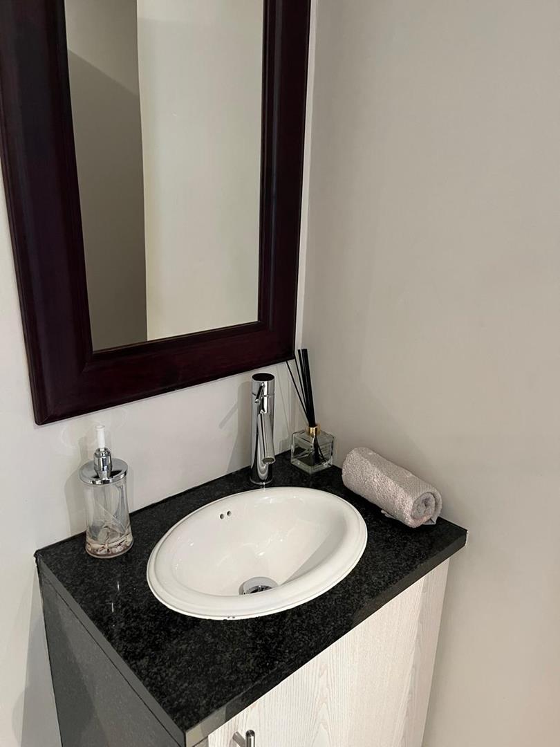 2 Bedroom Property for Sale in De Waterkant Western Cape